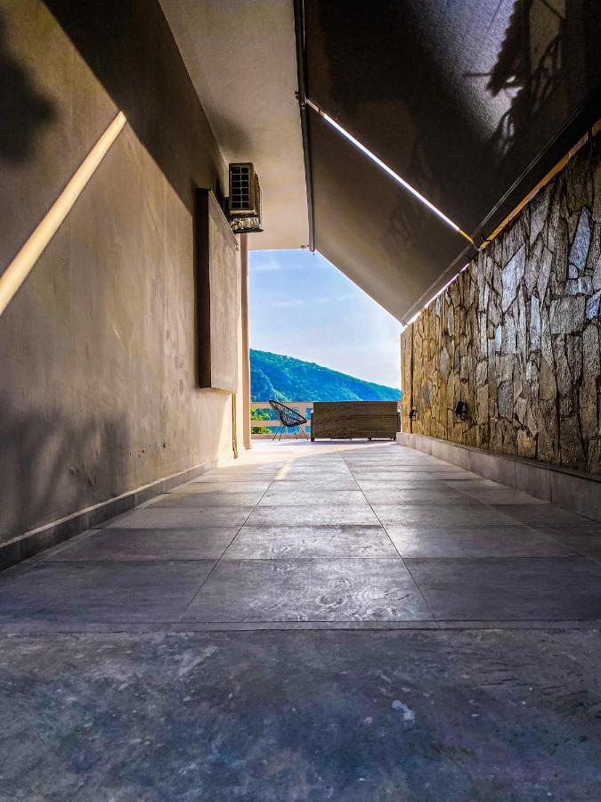 Poseidon'S Bayview Apartment Kitriai Exterior photo